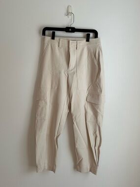 Banana Republic Cream Cargo Pants Petite 4 | High Rise Utility Trousers